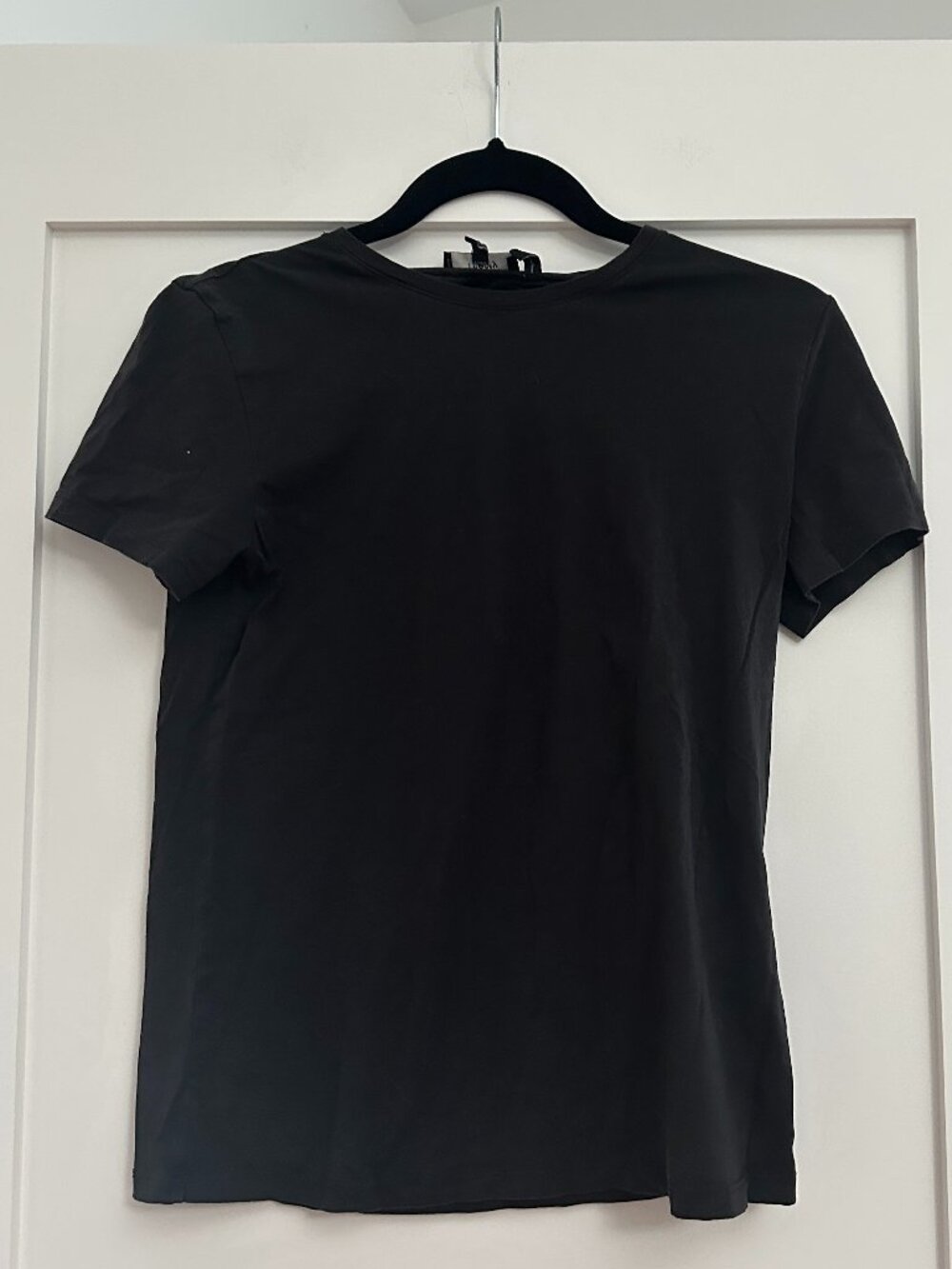 Theory Basic Black T-Shirt Size Small